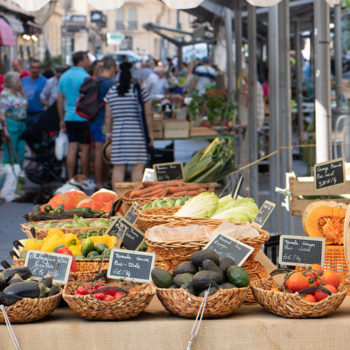 Frutta e verdura formano un bell’insieme cromatico