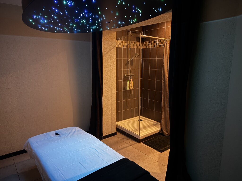 Cabine de massage/soins du visage.